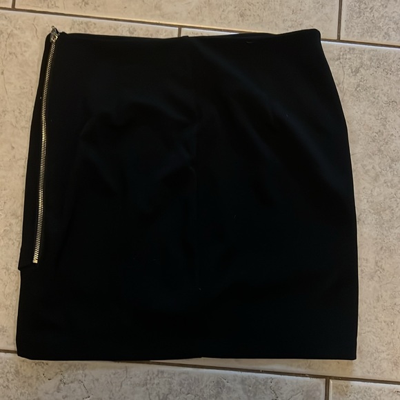 Dynamite skirt - Picture 2 of 2